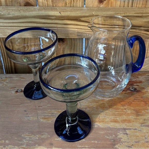 3 Piece Set 2 Mexican Hand Blown Margarita Glasses & Pitcher Cobalt Blue Trim - Picture 3 of 11